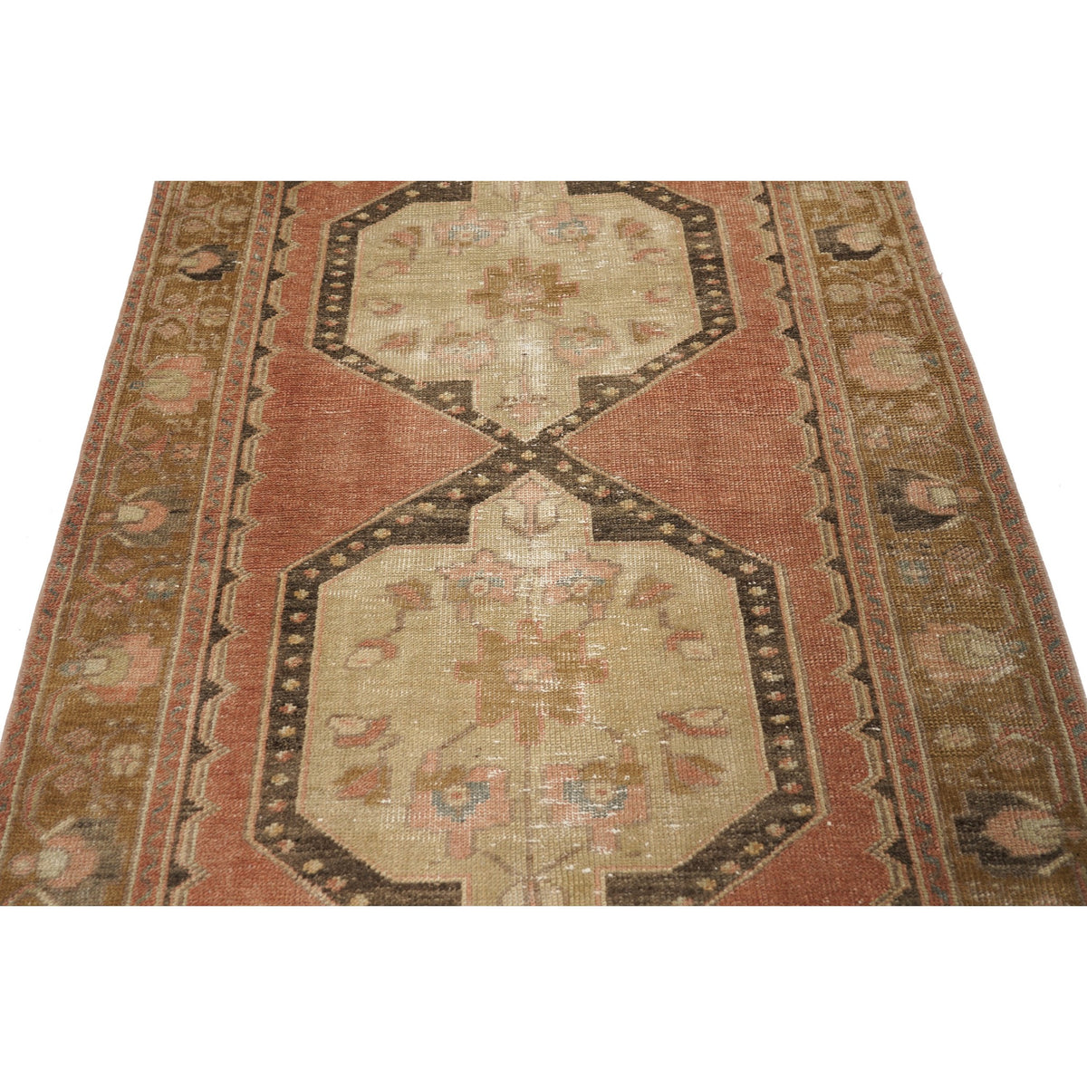 Dylev - (3'11'' x 8'2'') Vintage Turkish Rug