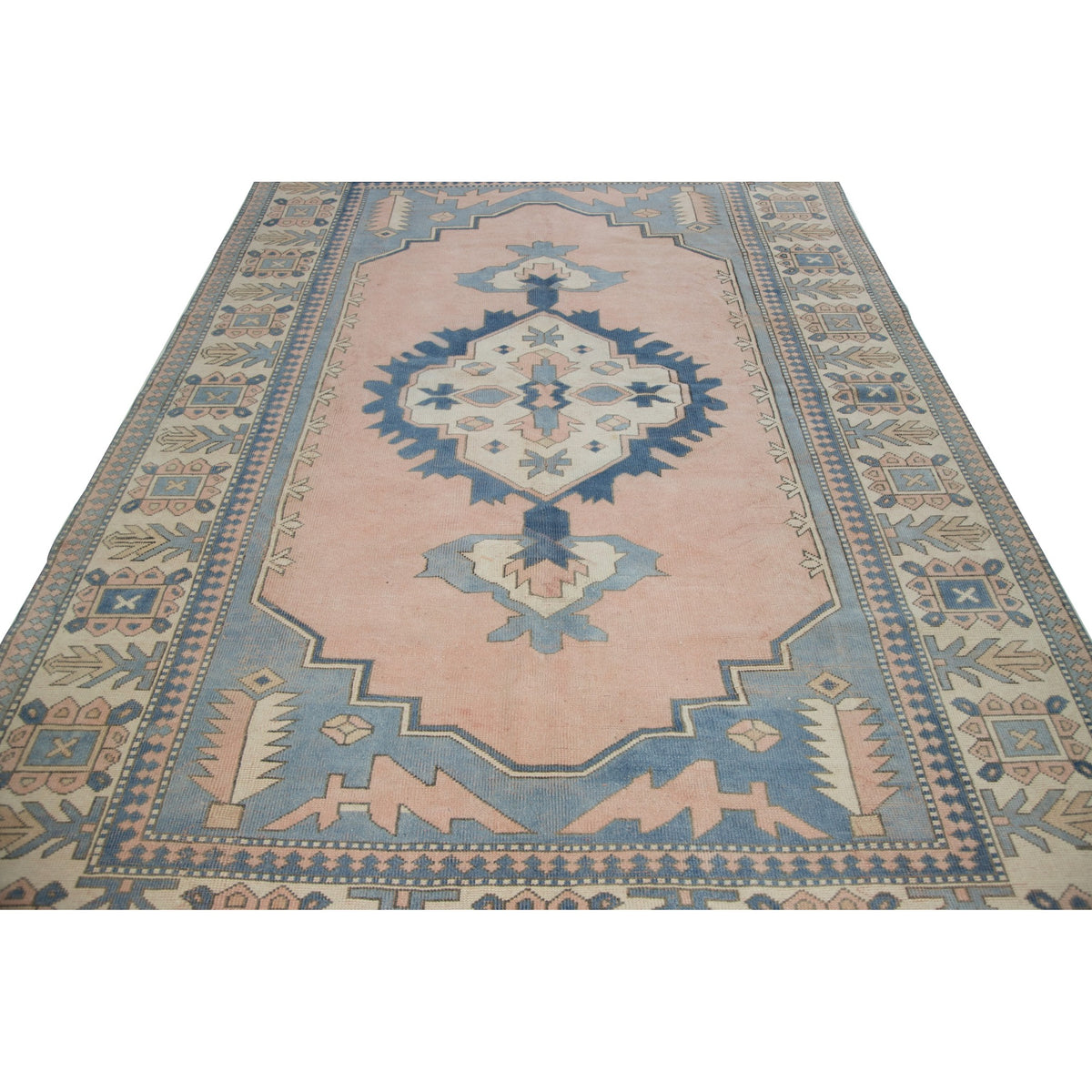 Andahlia - (6'11'' x 10'4'') Vintage Turkish Rug