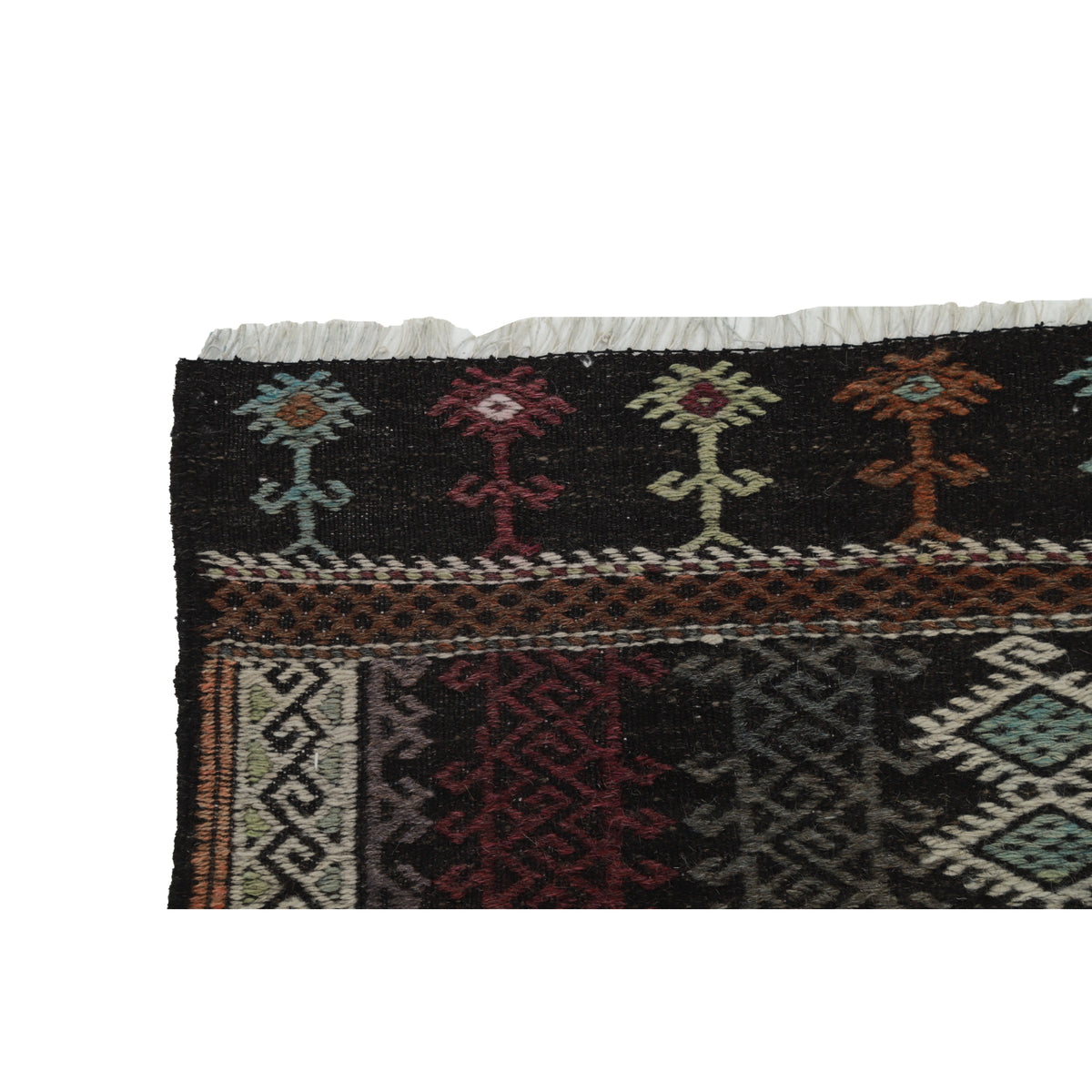 Negeri - (5'4'' x 9') Vintage Turkish Kilim