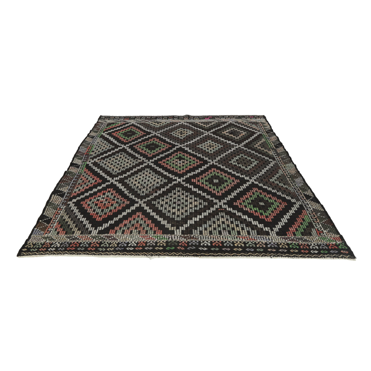 Mantrian - (6'10'' x 8'10'') Vintage Turkish Kilim