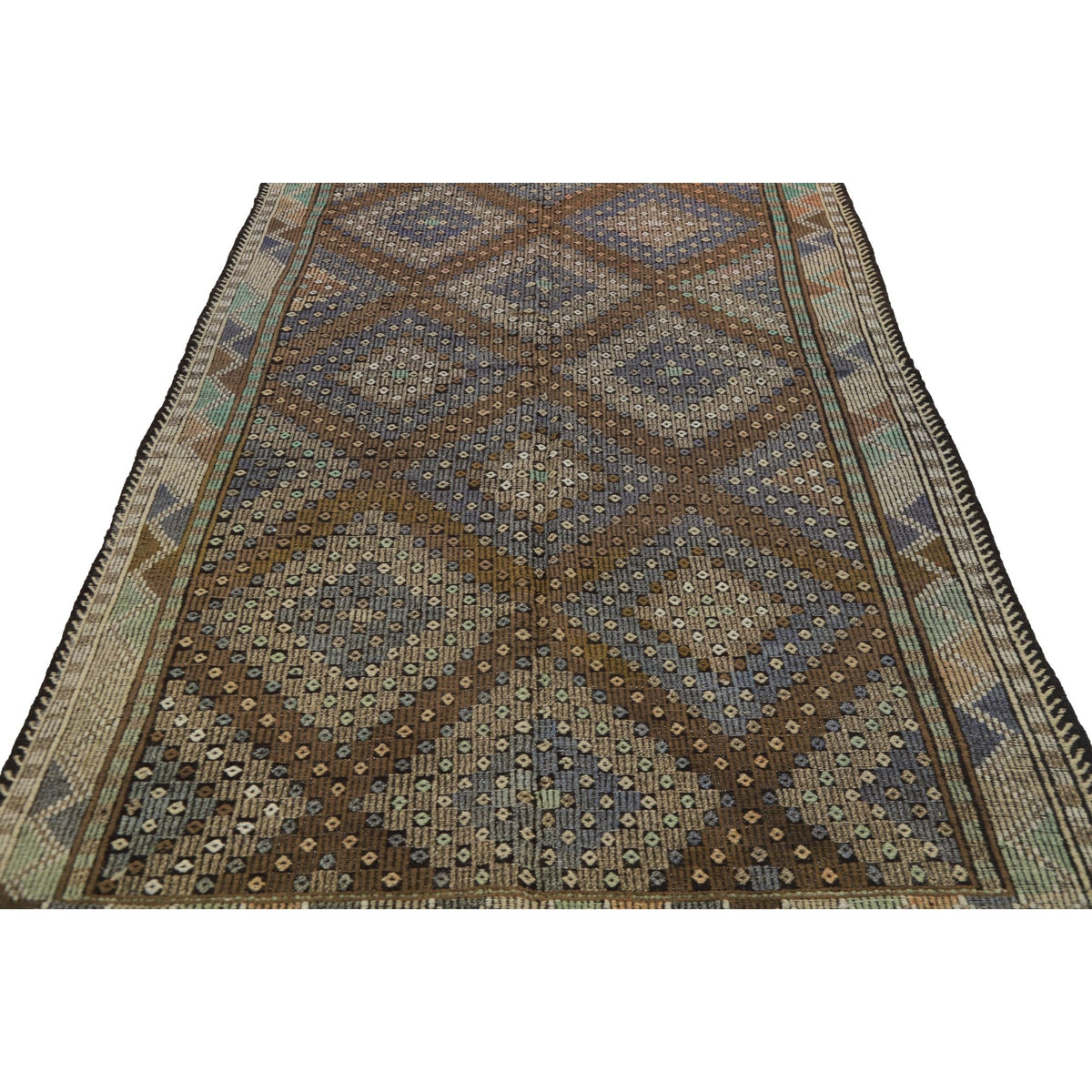 Bernama - (5'8'' x 9'10'') Vintage Turkish Kilim