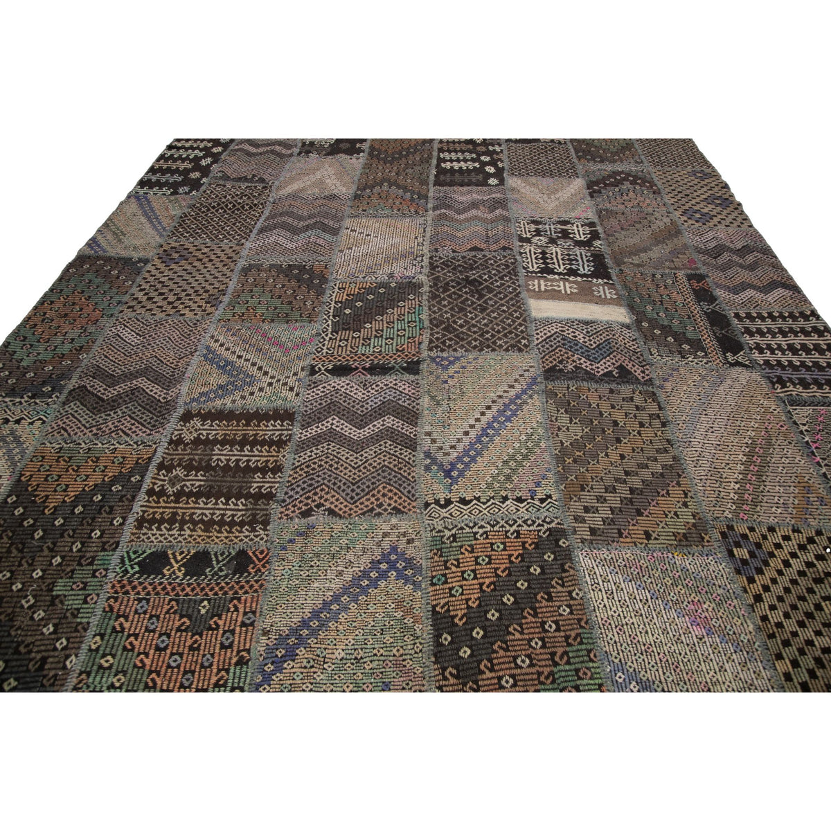 Manila - (10'2'' x 13'5'') Vintage Turkish Patchwork Kilim