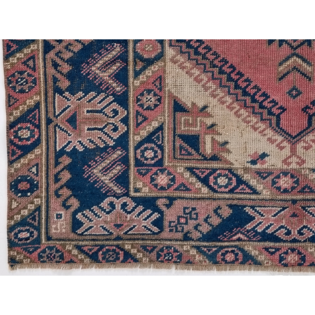 Asunion - (4'1'' x 6'7'') Vintage Turkish Rug