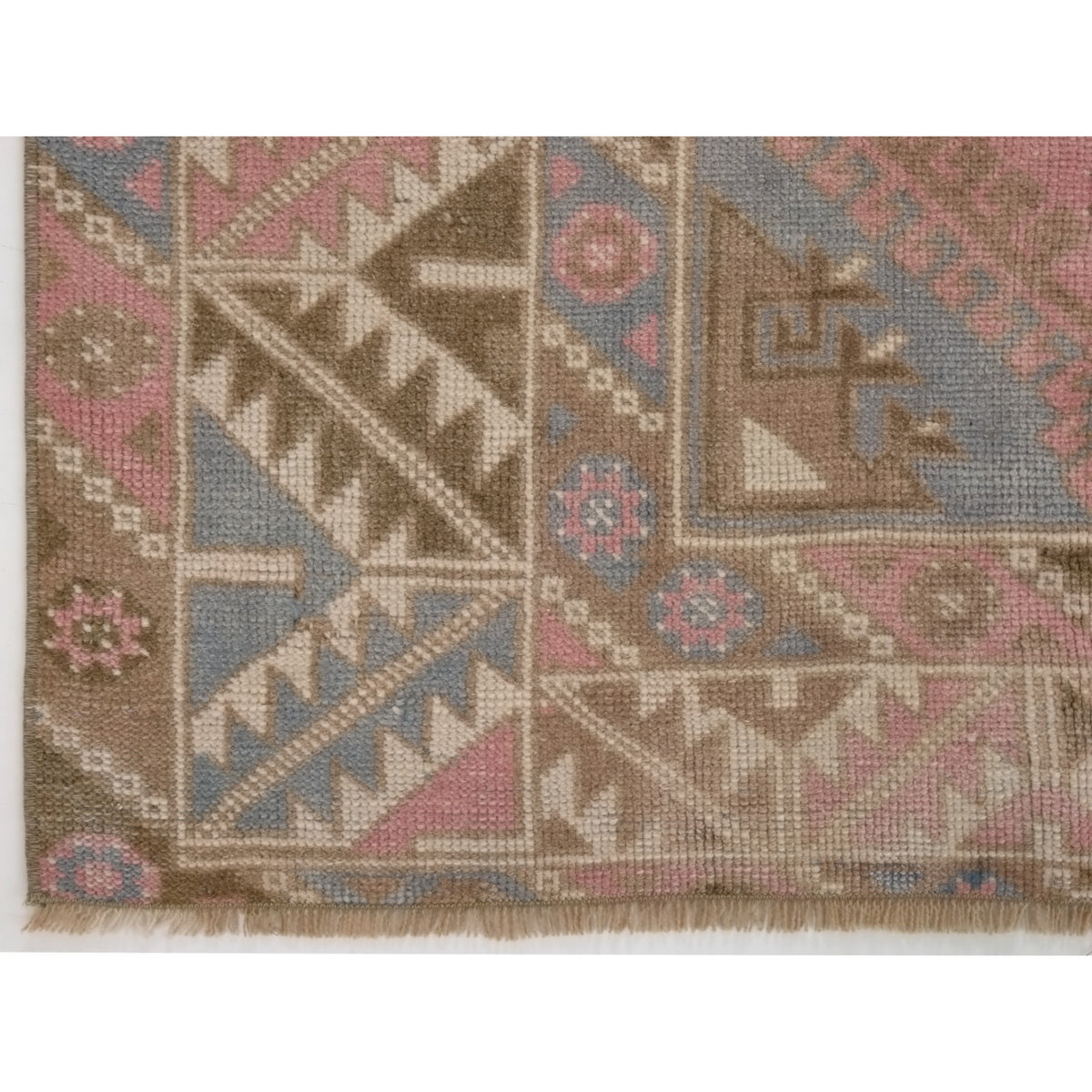 Druva - (3'9'' x 5'7'') Vintage Turkish Rug