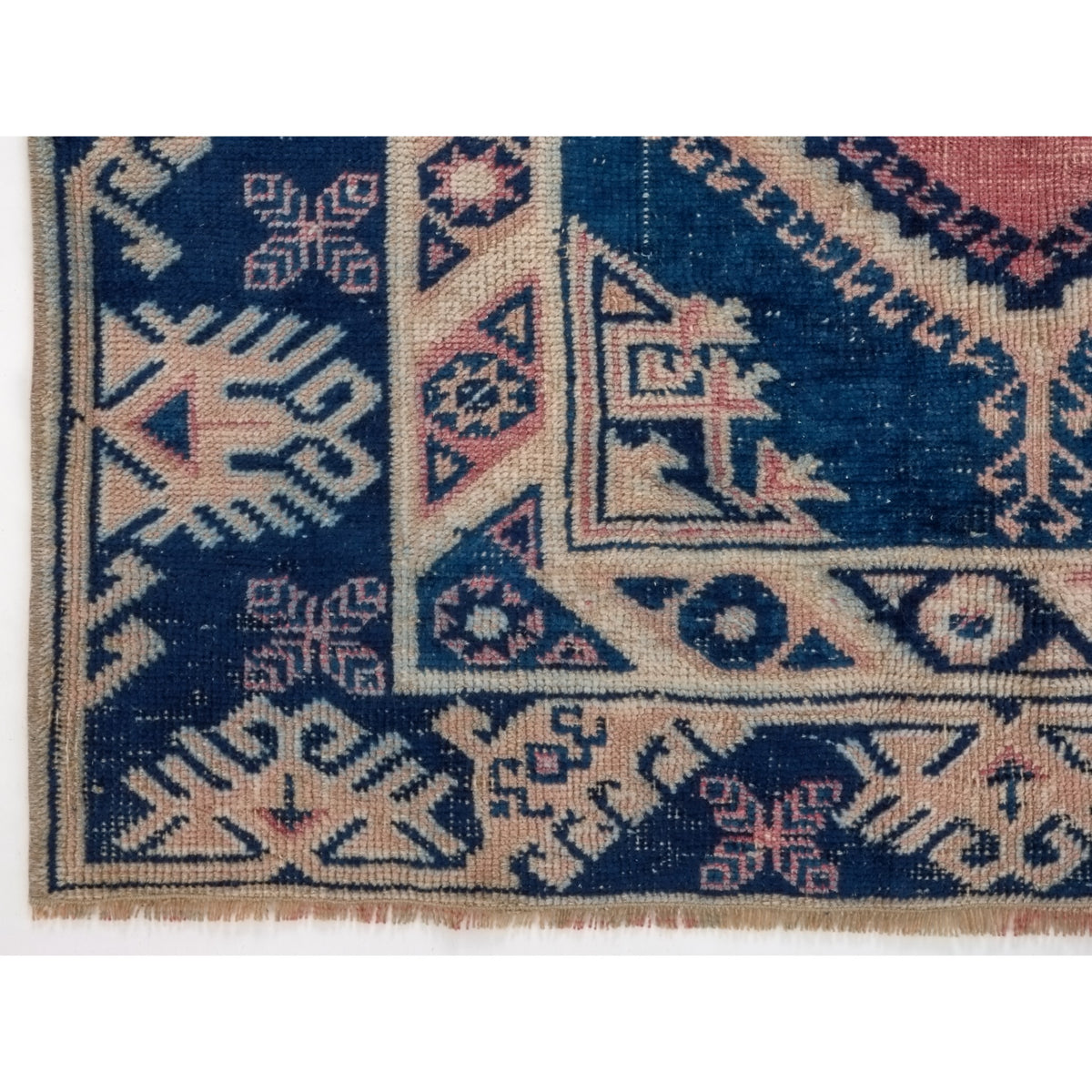 Haiky - (3'5'' x 5'8'') Vintage Turkish Rug