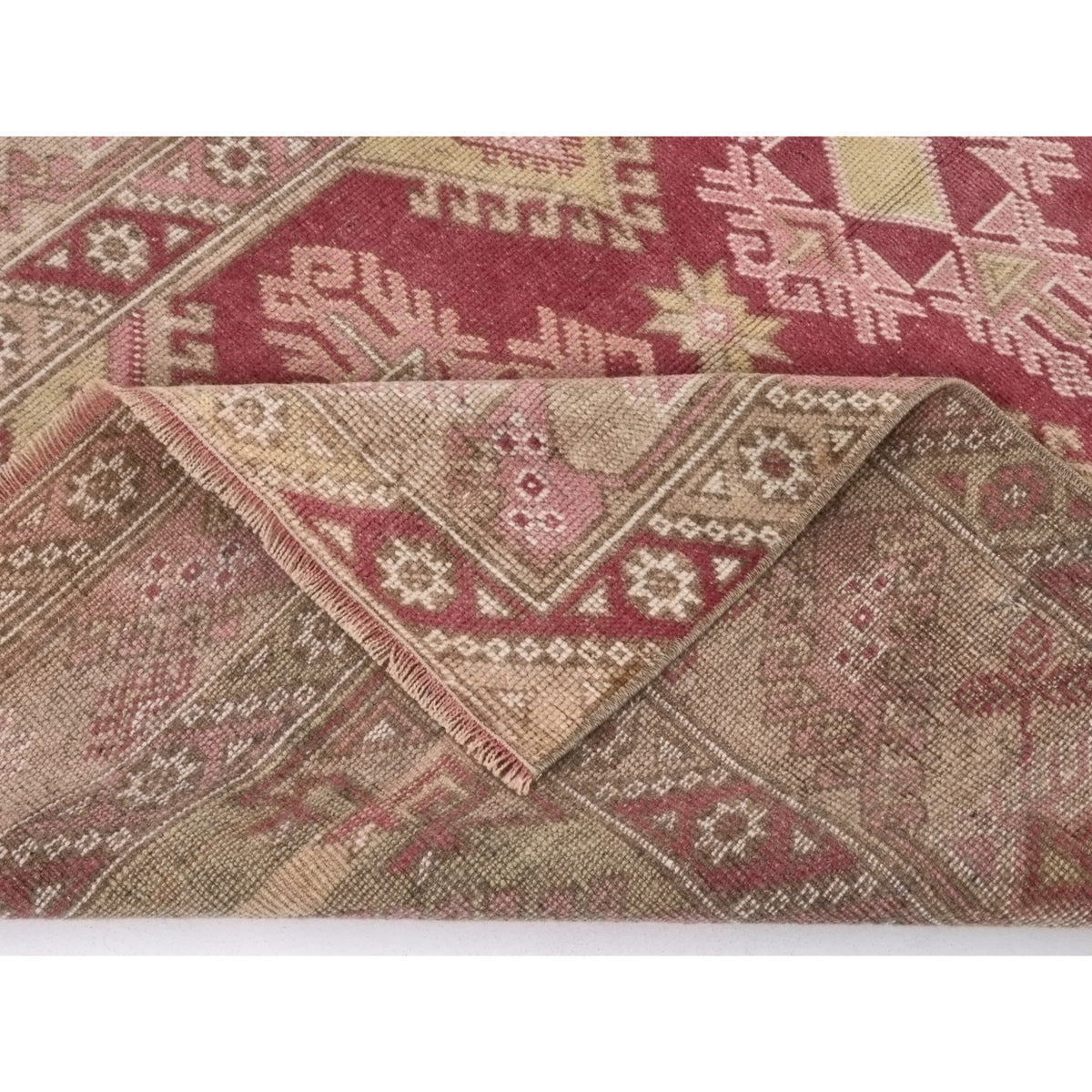 Ranken - (4'2'' x 6'1'') Vintage Turkish Rug