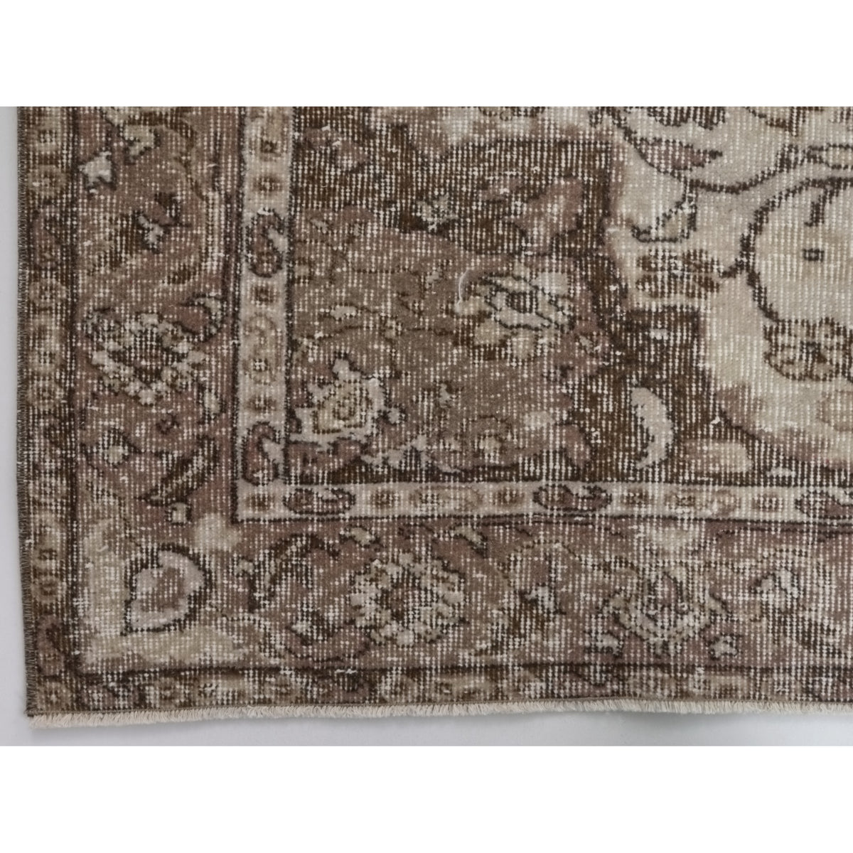 Telaga - (6'3'' x 9'6'') Vintage Turkish Rug