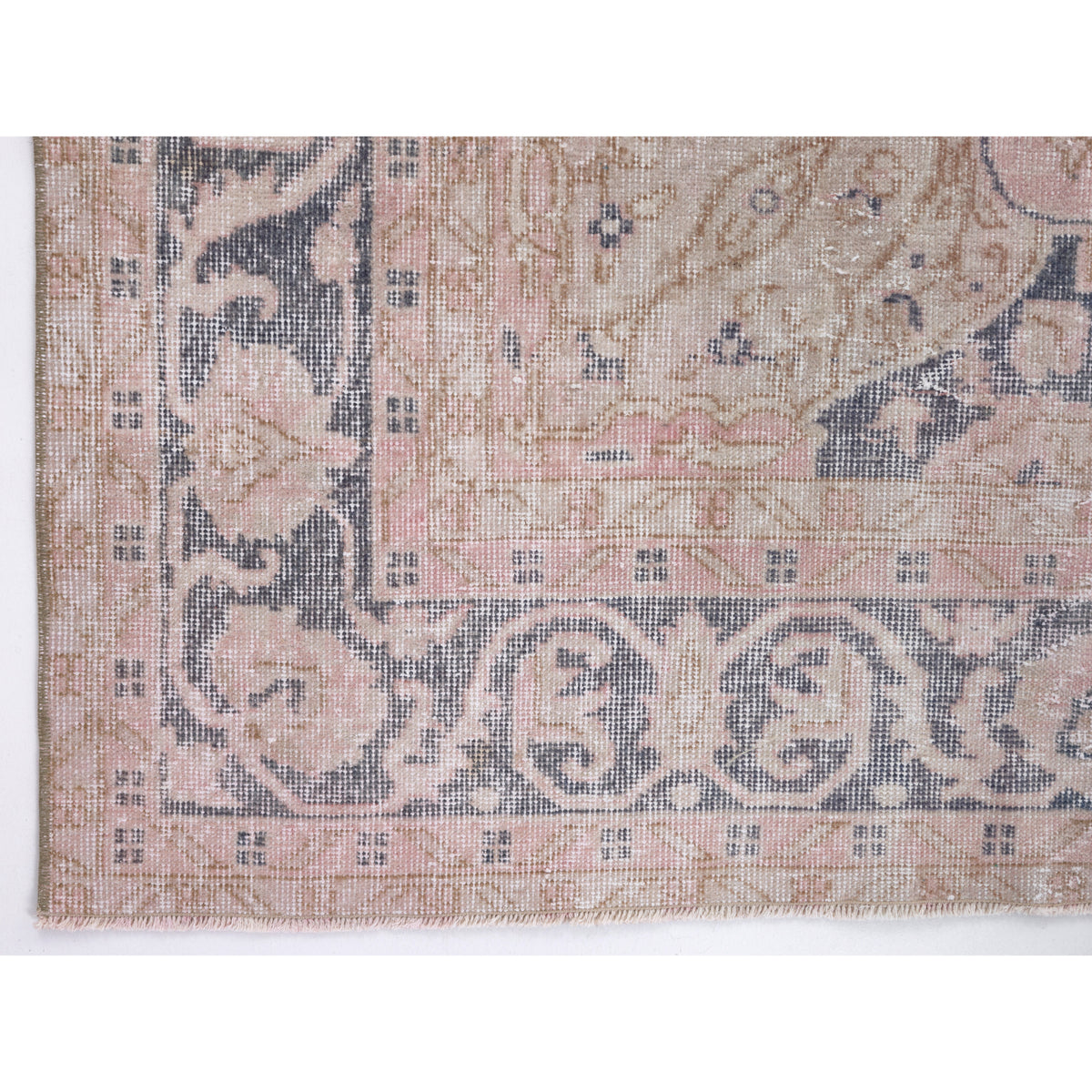 Mutiara - (6'10'' x 10'1'') Vintage Turkish Rug