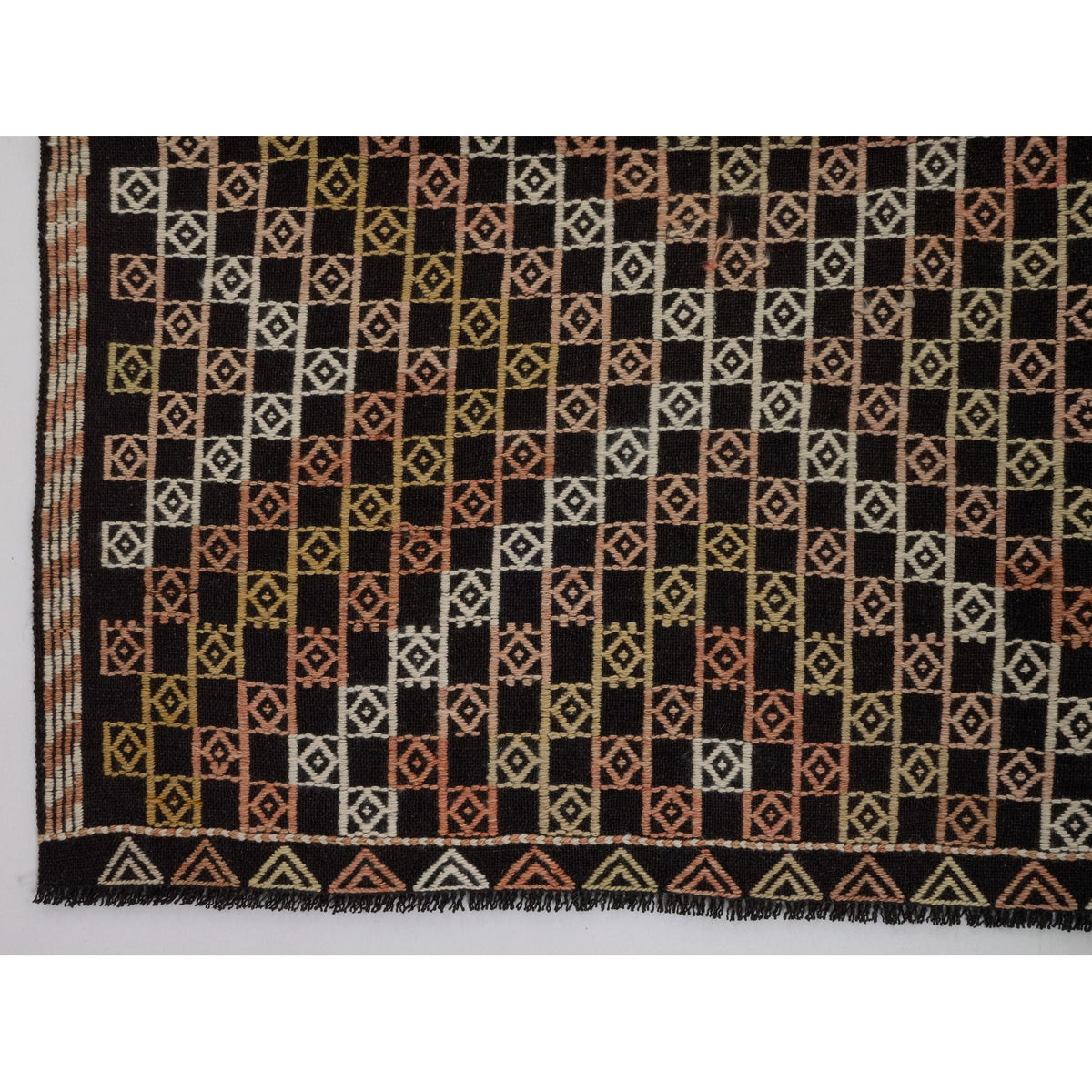 Tanah - (6'2'' x 9'8'') Vintage Turkish Kilim