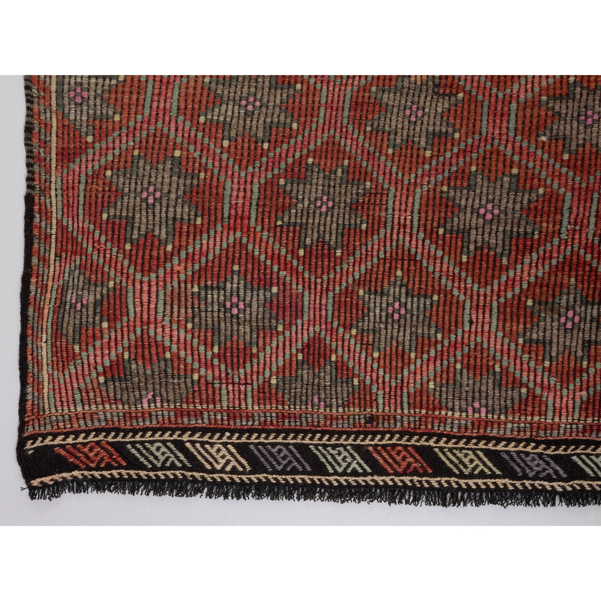 Nyeri  - (5'4'' x 10'4'') Vintage Turkish Kilim