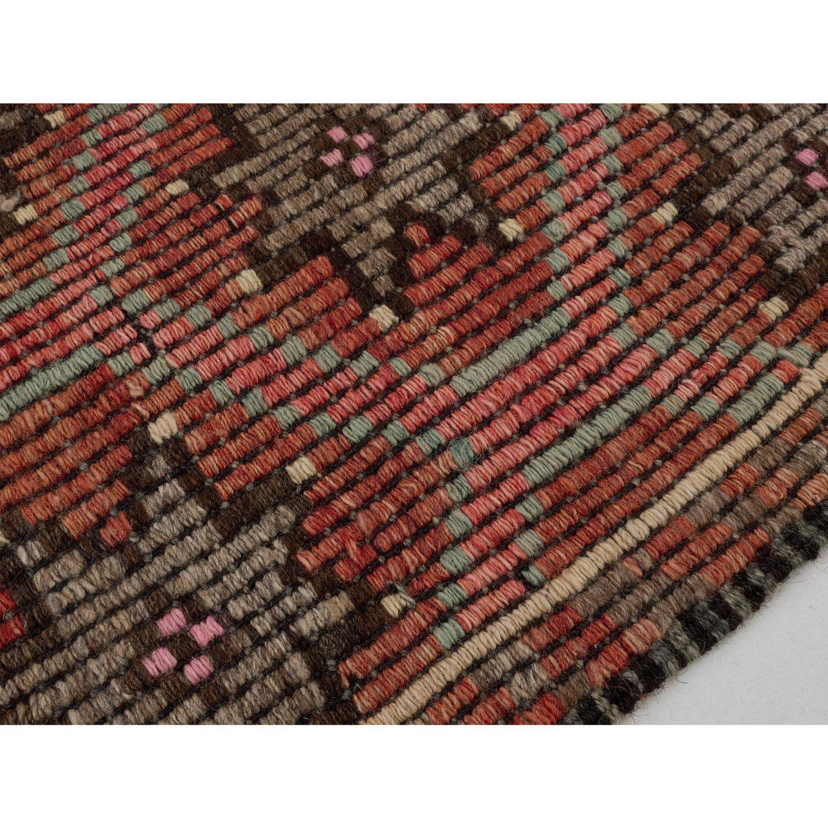 Nyeri  - (5'4'' x 10'4'') Vintage Turkish Kilim