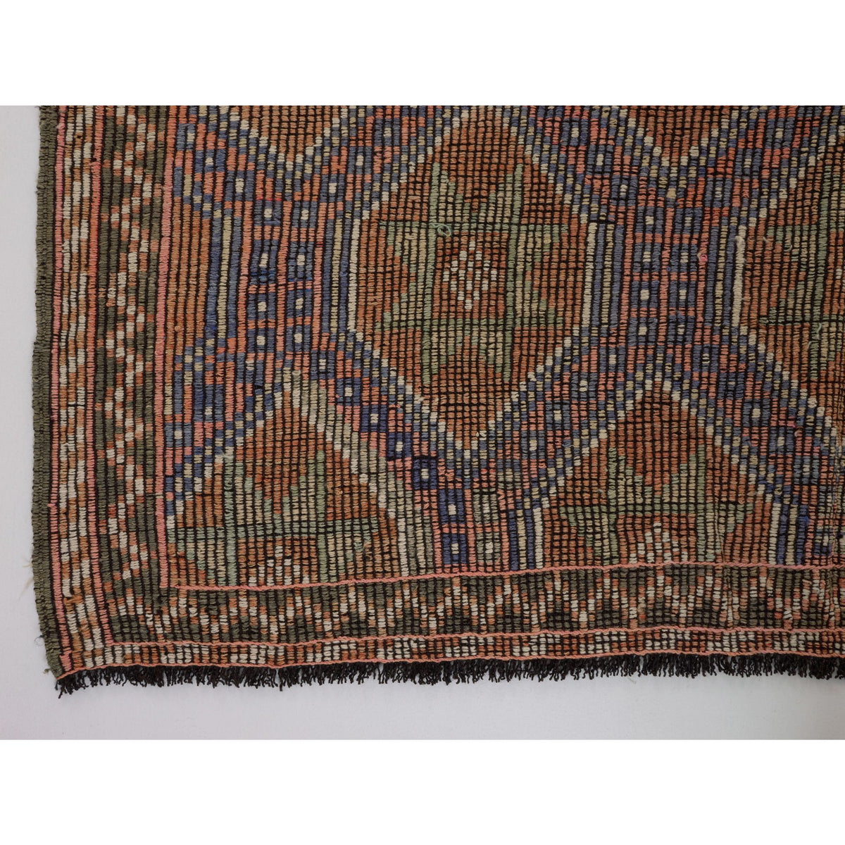 Berege - (5'10'' x 9'6'') Vintage Turkish Kilim