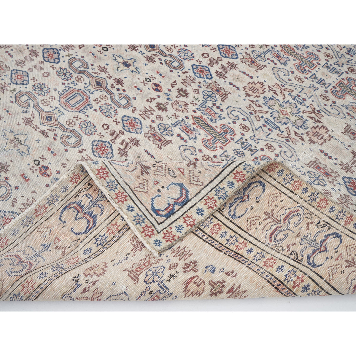 Perodua - (6'5'' x 9'4'') Vintage Turkish Rug