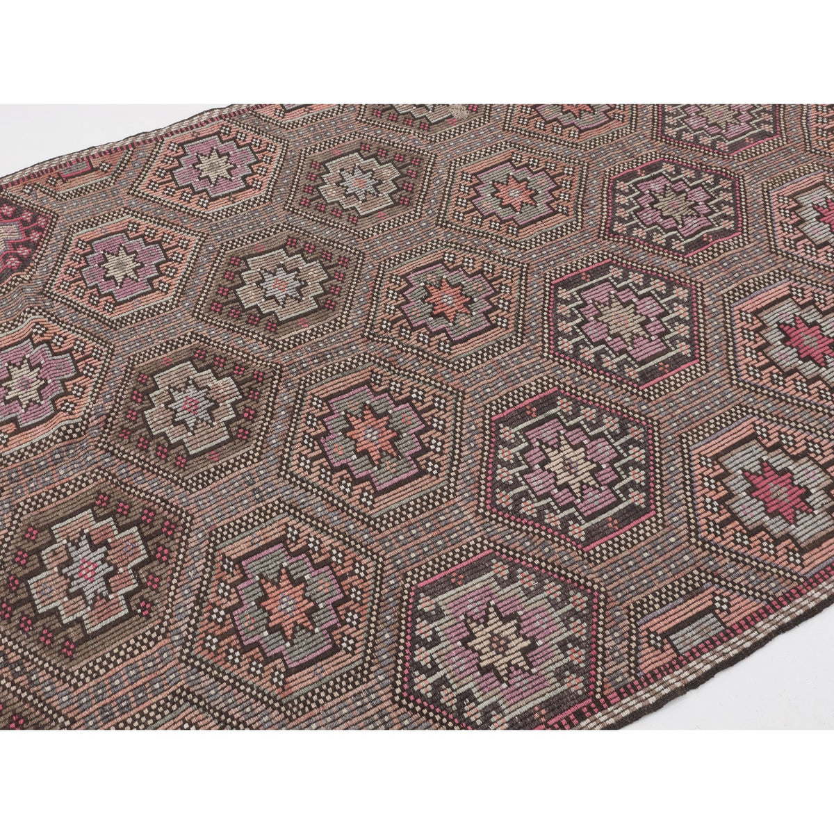 Merille - (5'5'' x 8'3'') Vintage Turkish Kilim