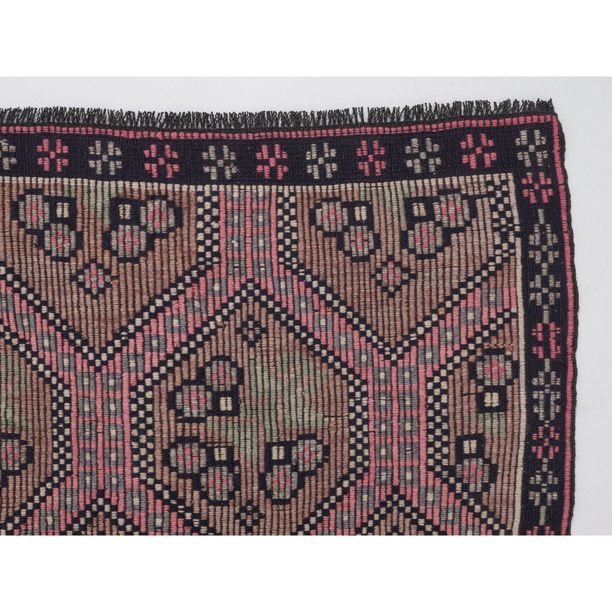 Kabarned - (5'7'' x 8'11'') Vintage Turkish Kilim