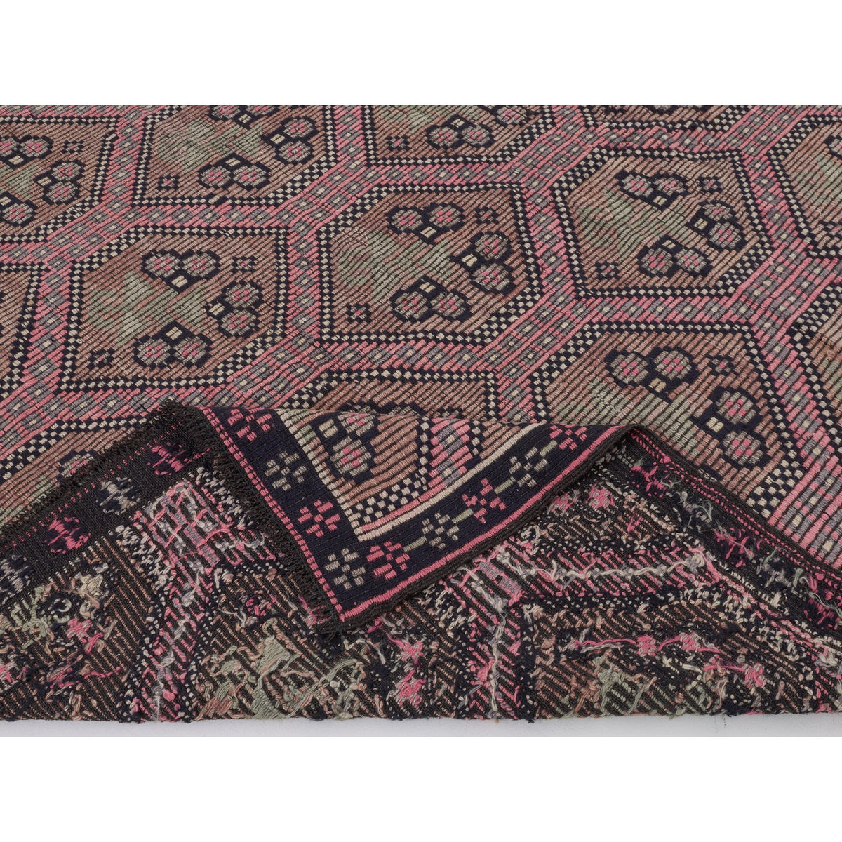 Kabarned - (5'7'' x 8'11'') Vintage Turkish Kilim