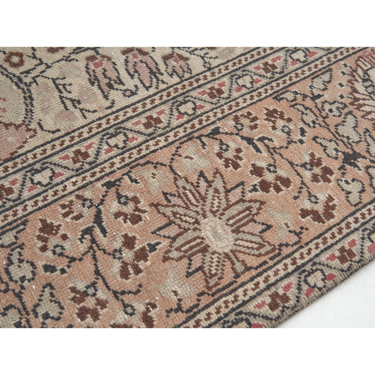 Sematan - (6'3'' x 9'7'') Vintage Turkish Rug