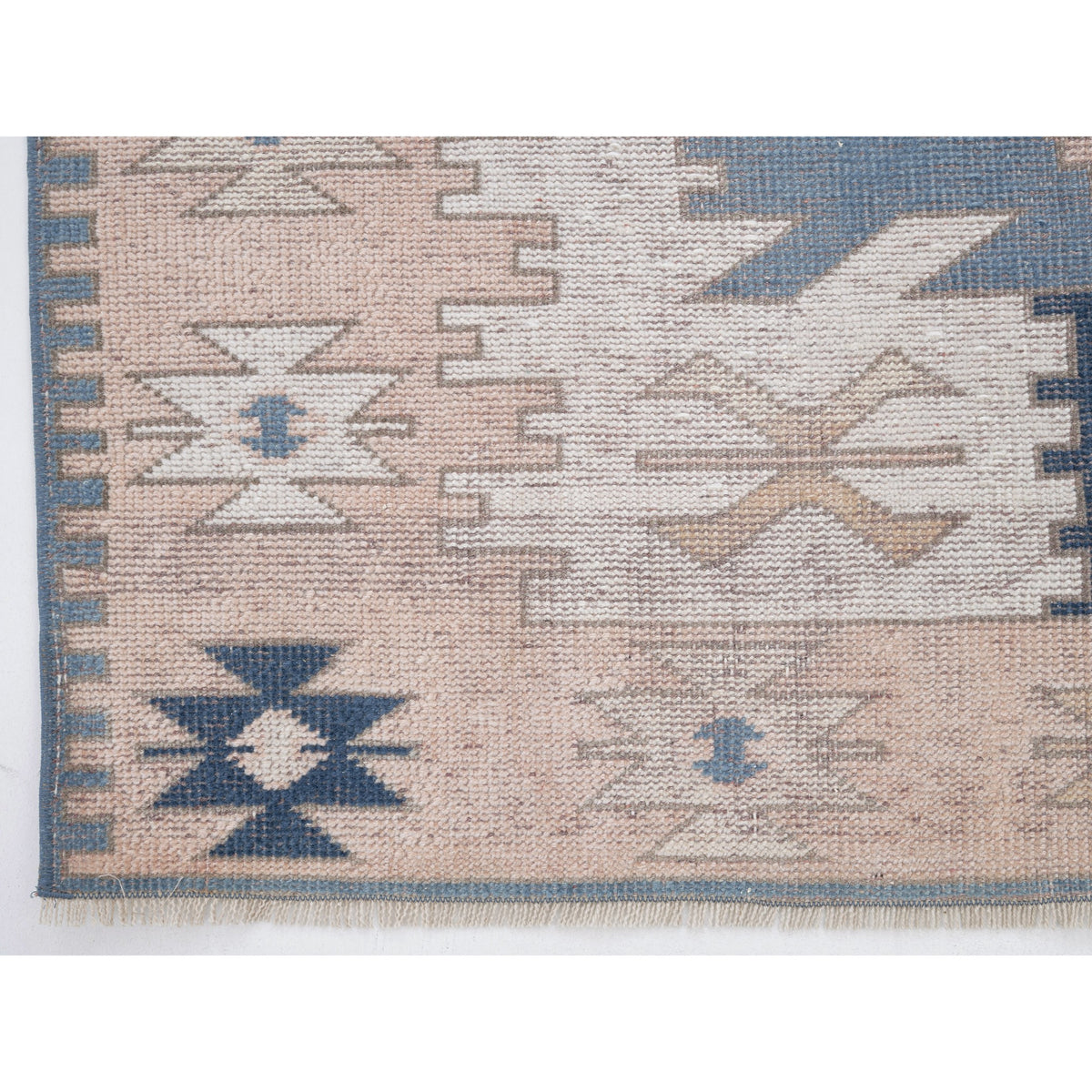 Neale - (4'2'' x 6'7'') Vintage Turkish Rug