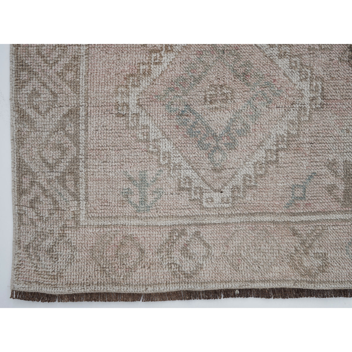 Biachal - (4'9'' x 10'7'') Vintage Turkish Rug