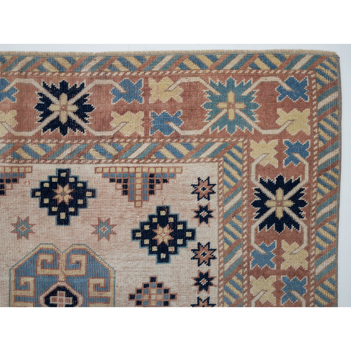 Apolima - (3'9'' x 5'3'') Vintage Turkish Rug