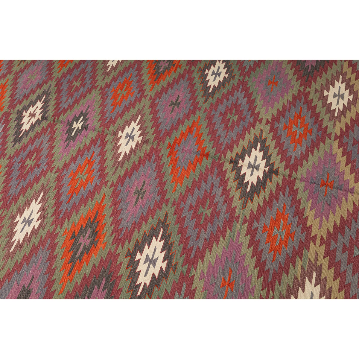 - (5'5'' x 9'8'') Vintage Turkish Kilim