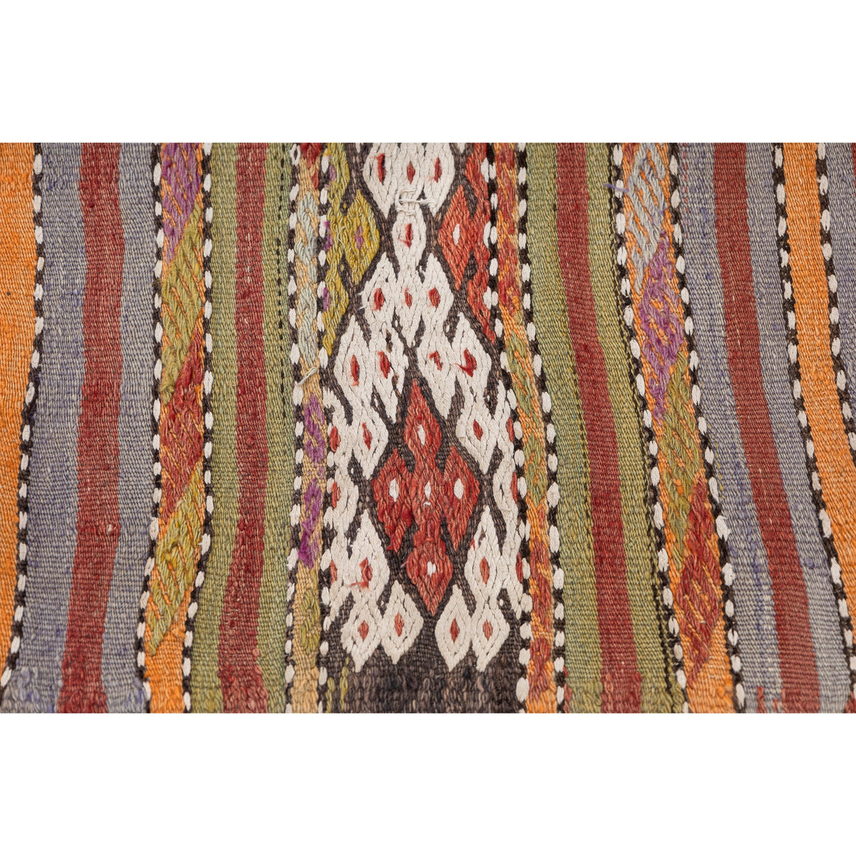 Belush - (4'6'' x 7'8'') Vintage Turkish Kilim