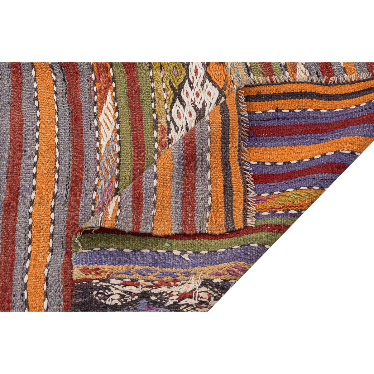 Belush - (4'6'' x 7'8'') Vintage Turkish Kilim