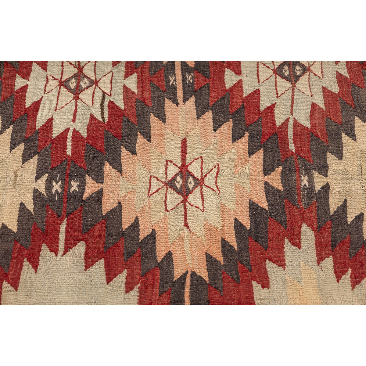 Afreda - (4'9'' x 10'4'') Vintage Turkish Kilim