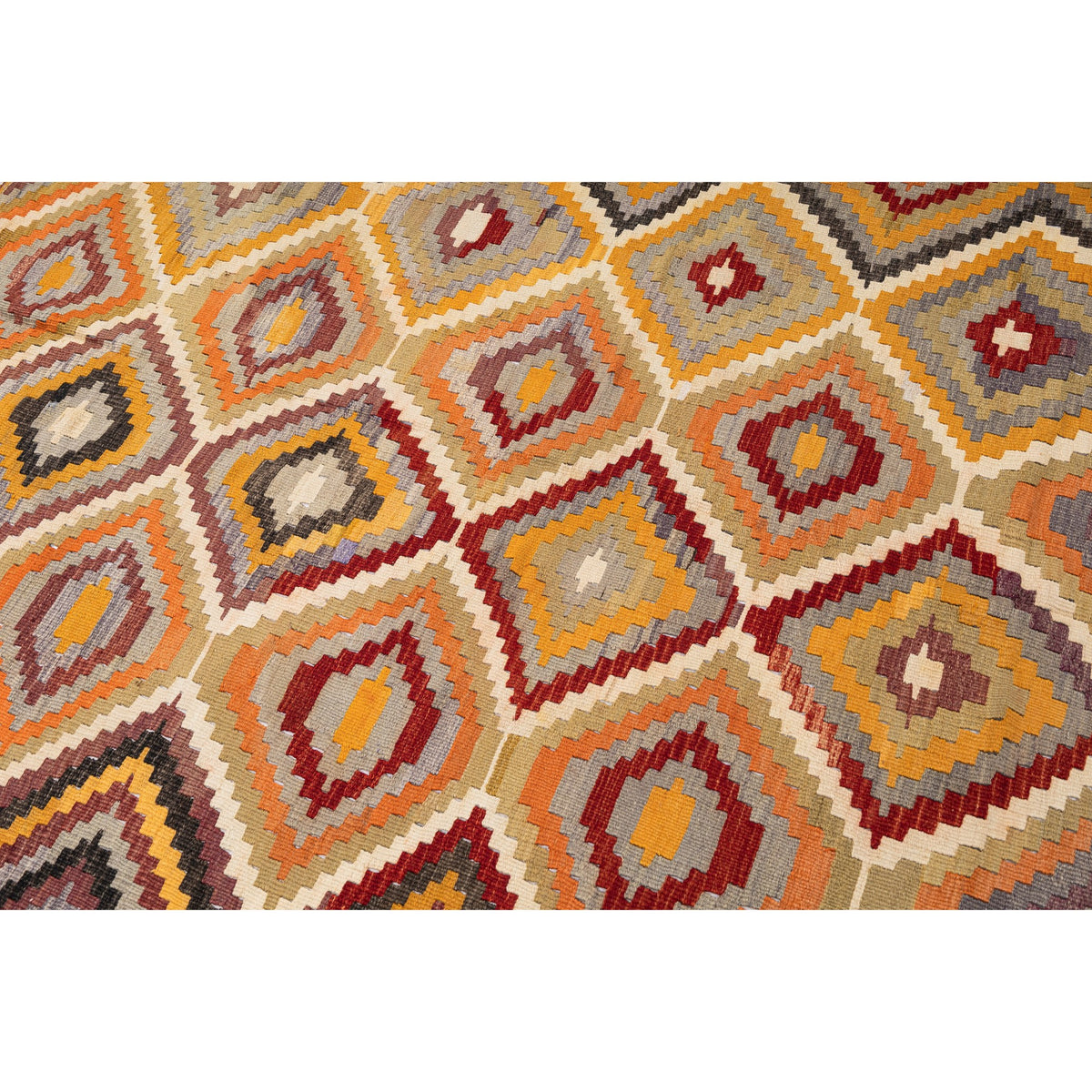 - (5'9'' x 8'2'') Vintage Turkish Kilim