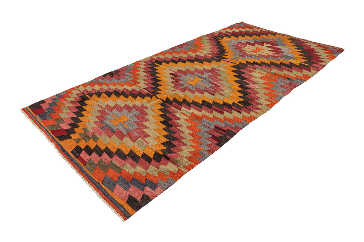 (5'3'' x 10'7'') Wool Flatweave Handwoven Geometric Kilim Rugs