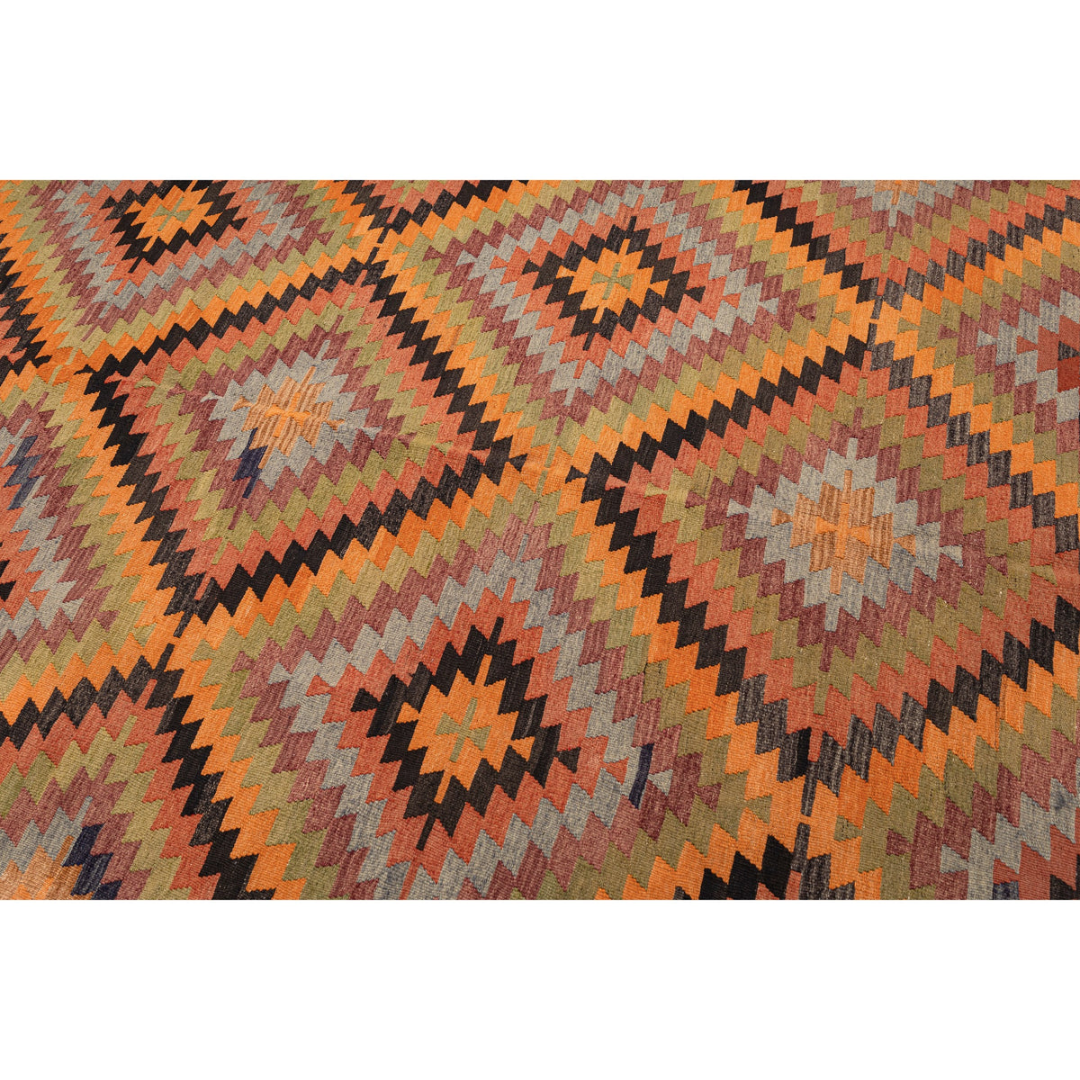 Goklen - (5'7'' x 8'11'') Vintage Turkish Kilim