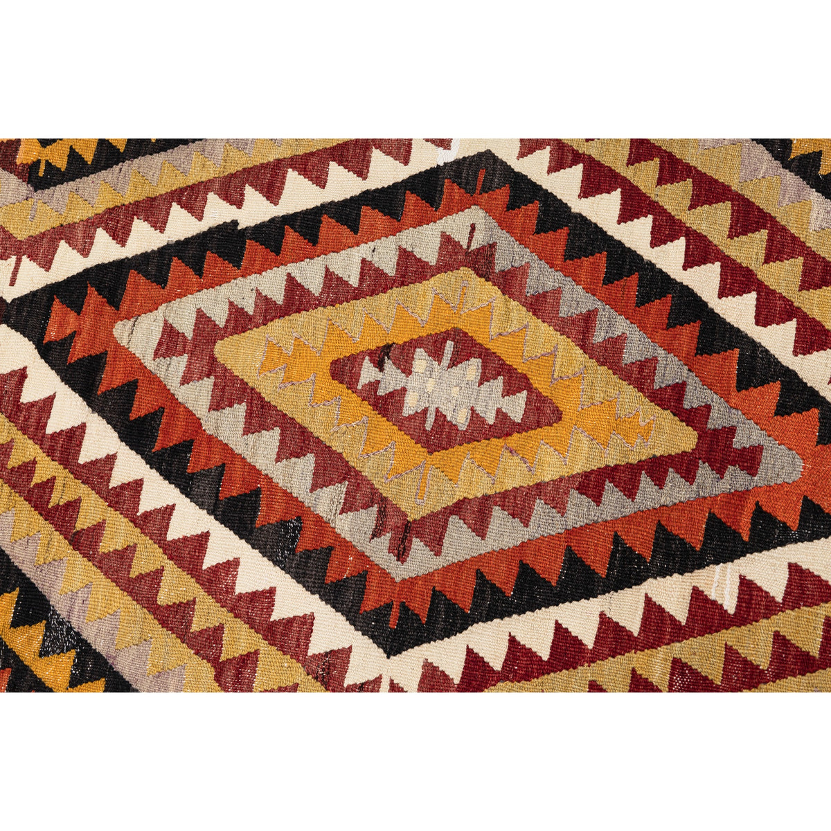 Liveng - (2'5'' x 7'7'') Vintage Turkish Kilim Runner