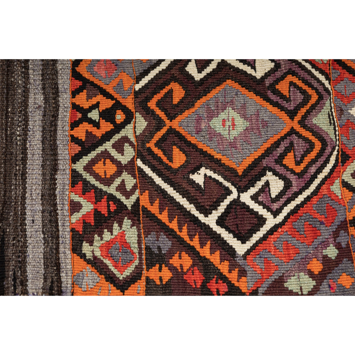 Medaram - (3'4'' x 4'9'') Vintage Turkish Kilim