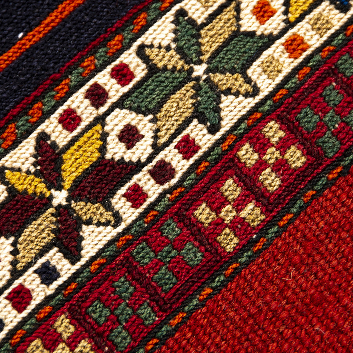 Gabela - (4'5'' x 7'10'') Vintage Turkish Kilim