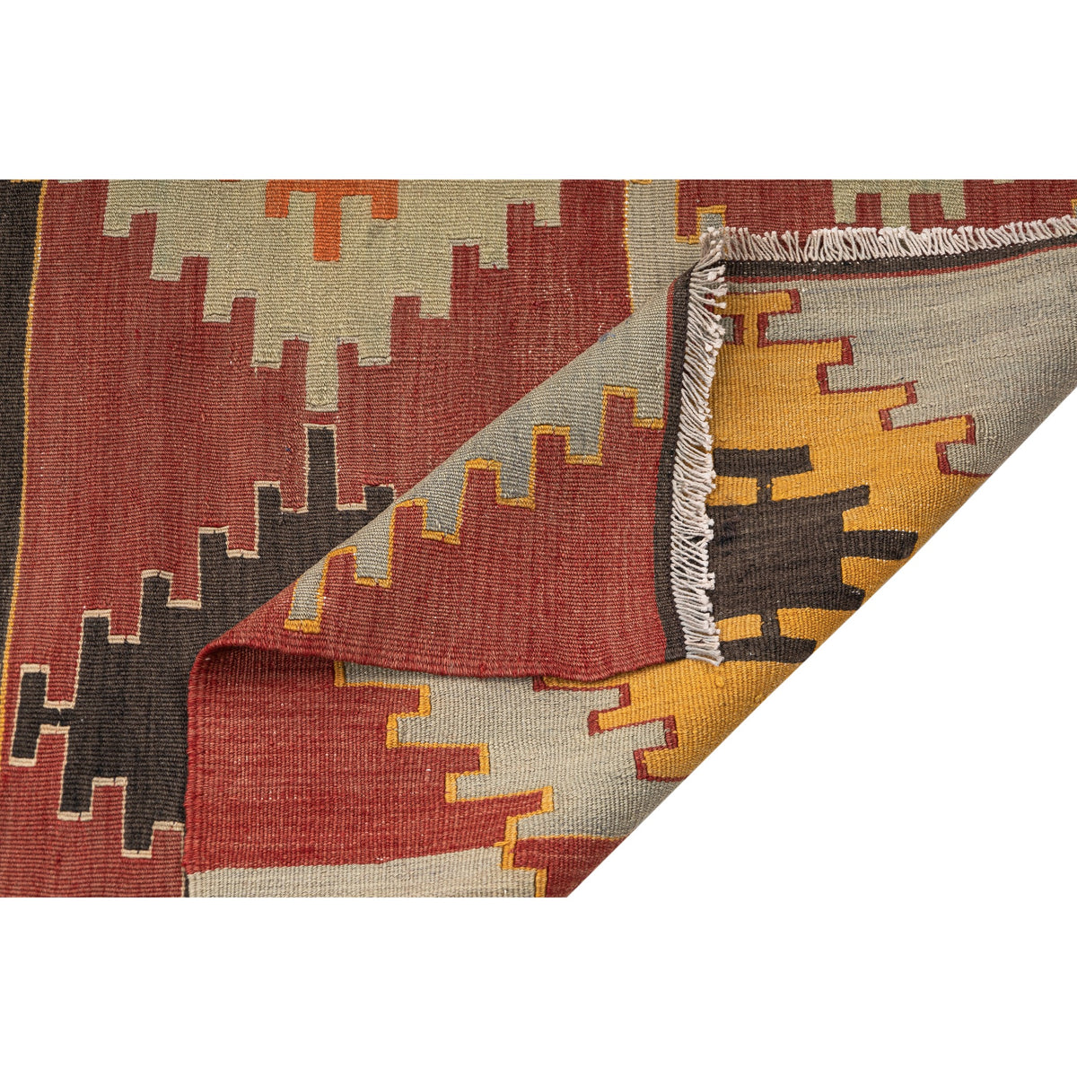 Novabad - (6' x 10'7'') Vintage Turkish Kilim