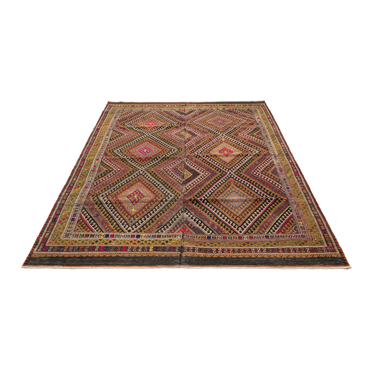 Kunta - (5'5'' x 7'9'') Vintage Turkish Kilim