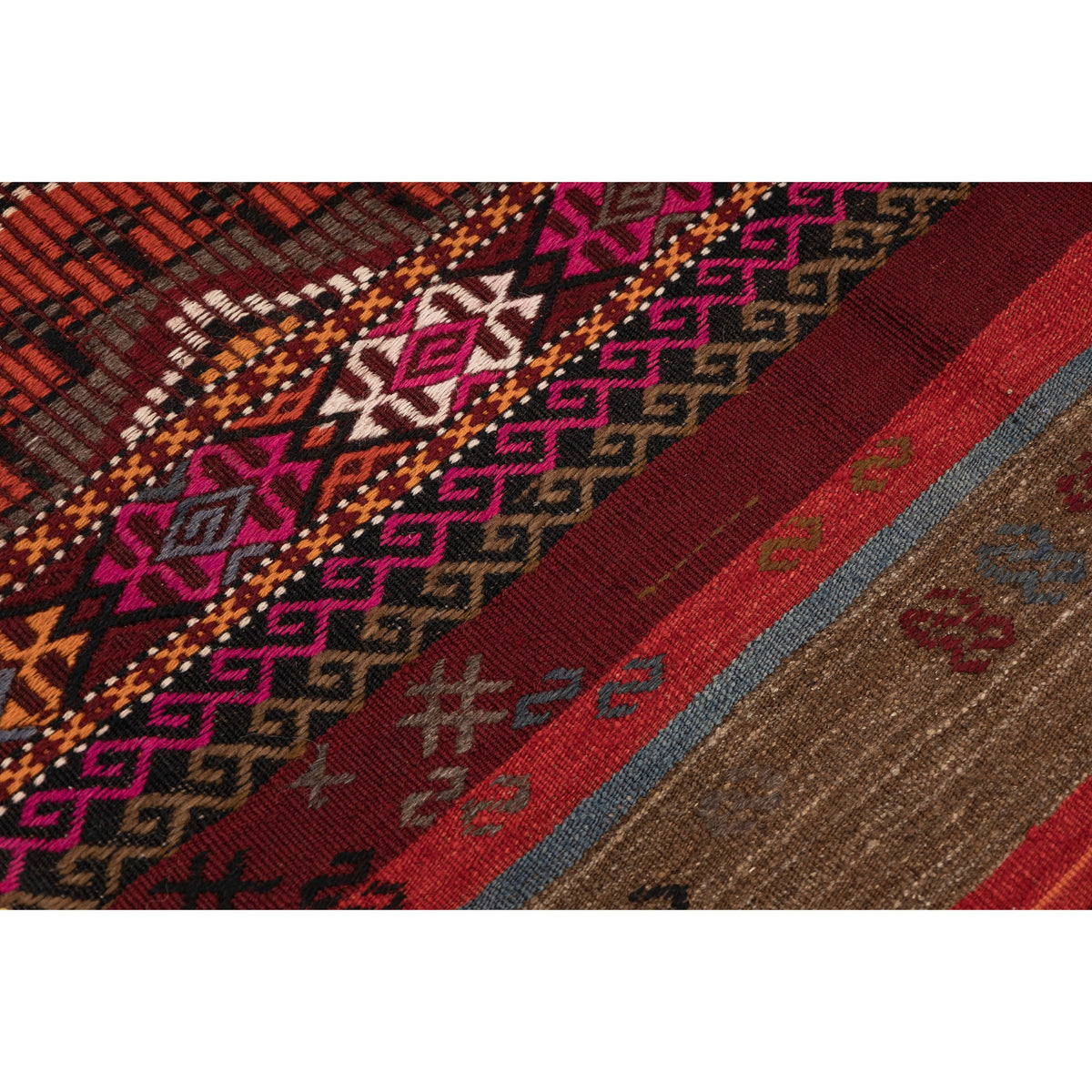 Kondagon - (3'6'' x 3'9'') Vintage Turkish Kilim