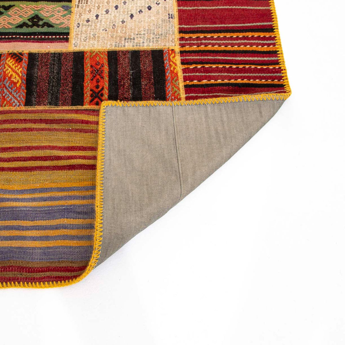 Malela - (2'11" x 7'7") Vintage Patchwork Rug