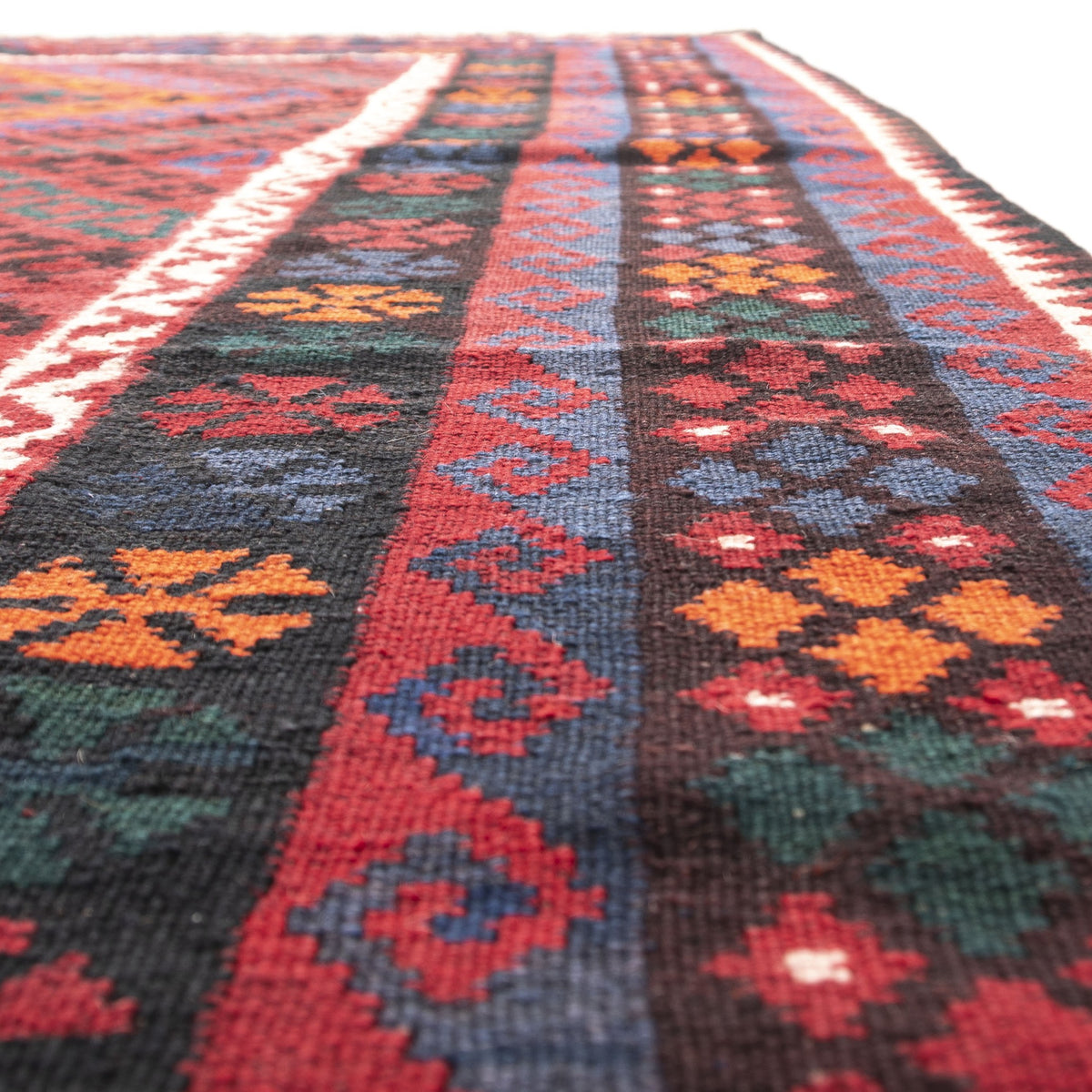 Kenyasi - (6'11'' x 9'9'') Vintage Turkish Kilim