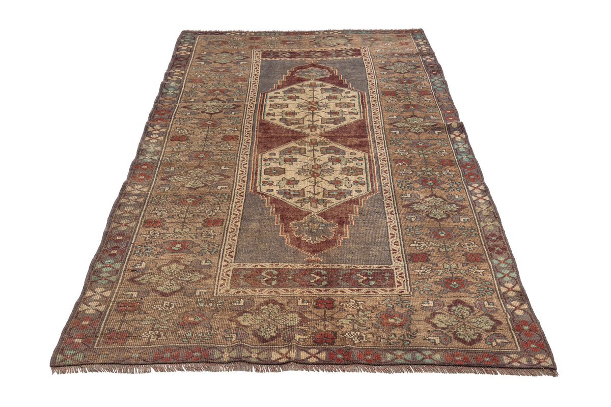 (4'4" x 7'6") Vintage Turkish Neutral Area Rug