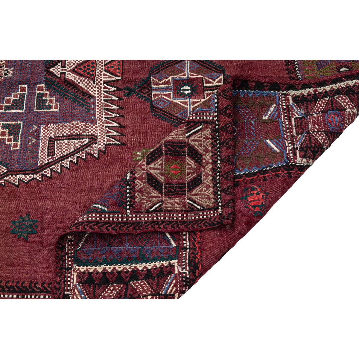 - (4'7'' x 5'7'') Handwoven Tribal Vintage Kilim Rug