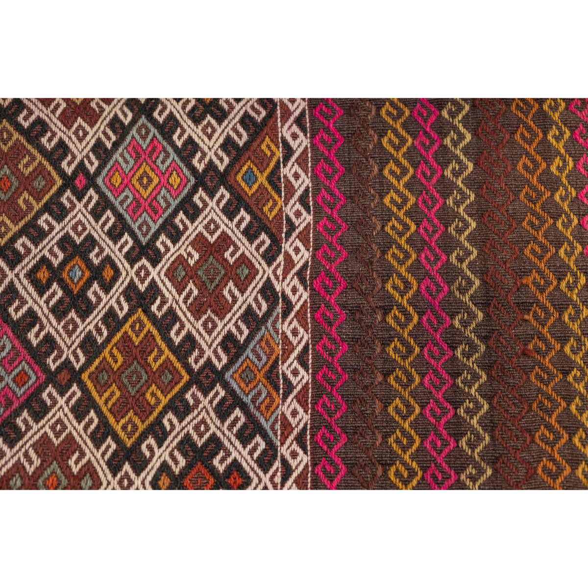 - (3'1'' x 4'3'') Handwoven Vintage Tribal Kilim Rug