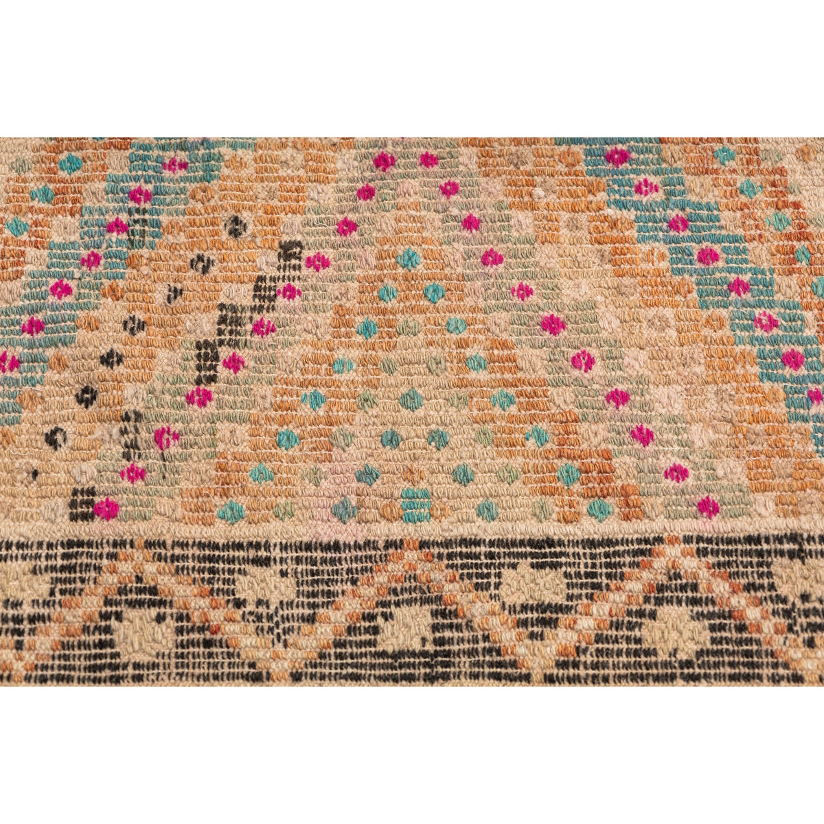 Kutia - (5'8'' x 8'8'') Vintage Turkish Kilim