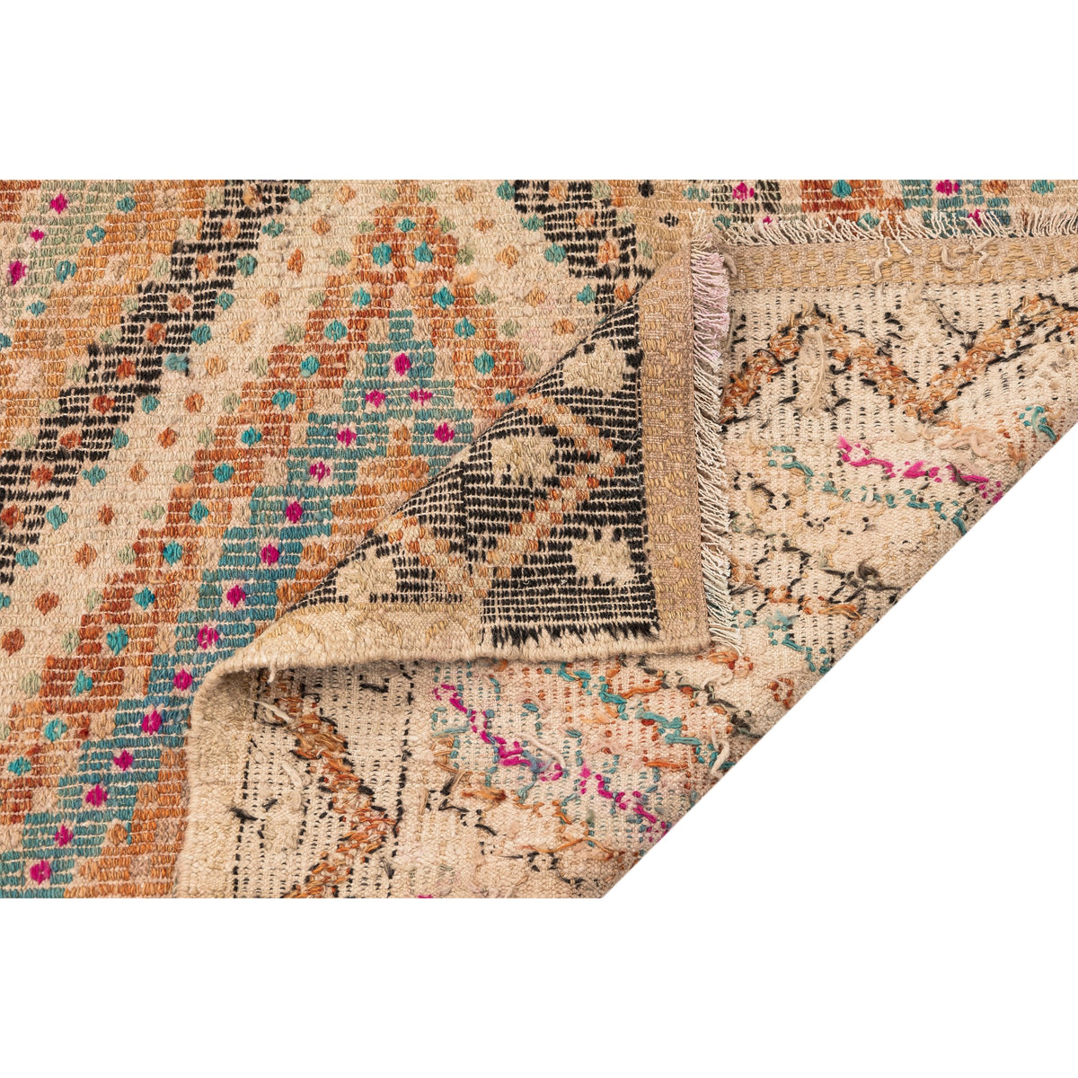 Kutia - (5'8'' x 8'8'') Vintage Turkish Kilim