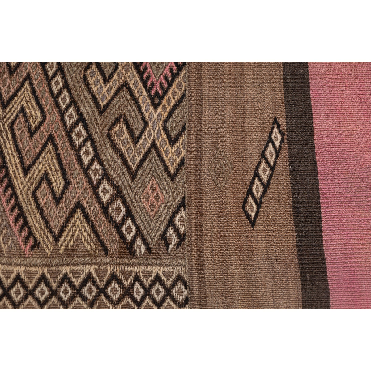 - (4'1'' x 6'7'') Vintage Ethnic Kilim Rug