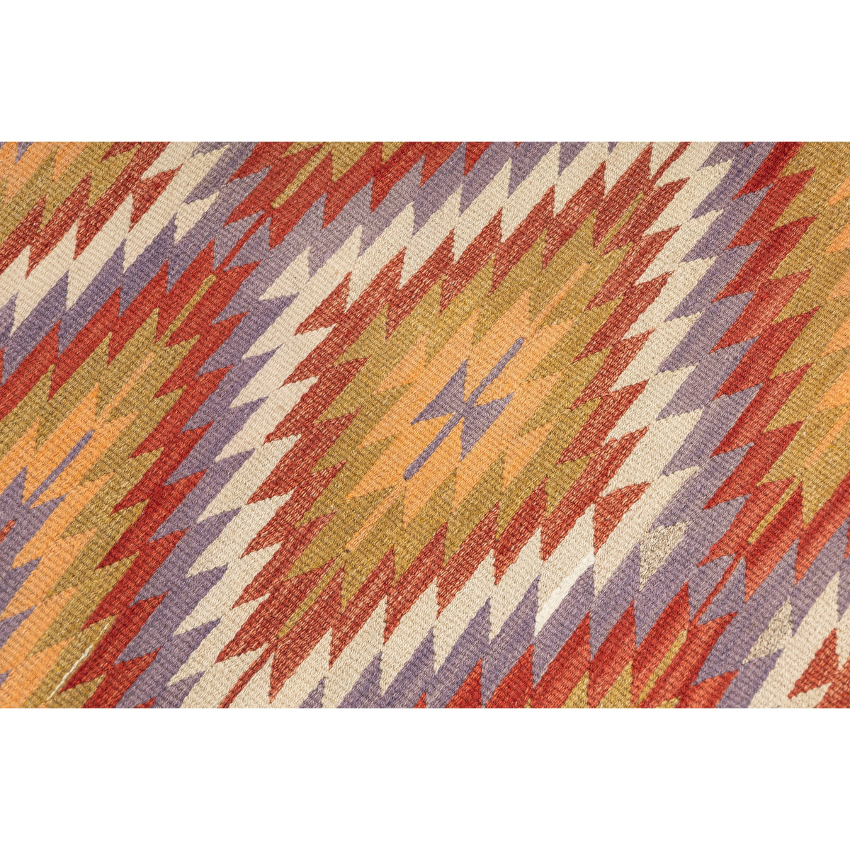 Ilanku - (2'6'' x 4'8'') Vintage Turkish Kilim