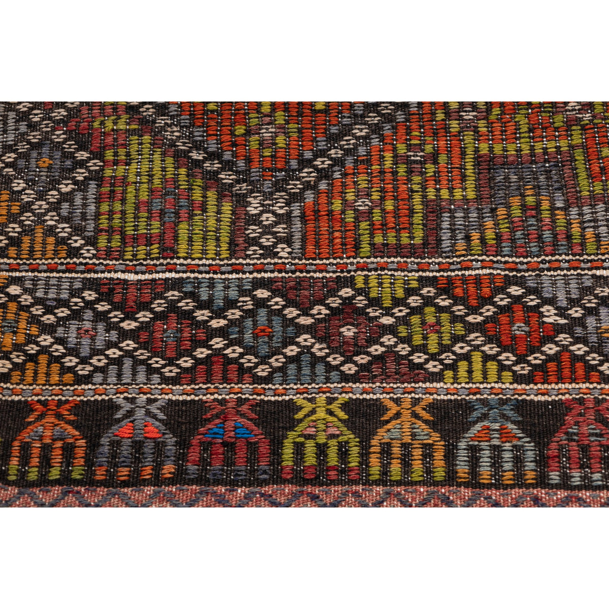 Chirpan - (4'3'' x 7'1'') Vintage Turkish Kilim