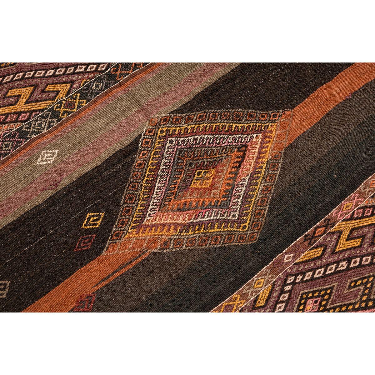 Andulo - (4'1'' x 6'8'') Vintage Turkish Kilim