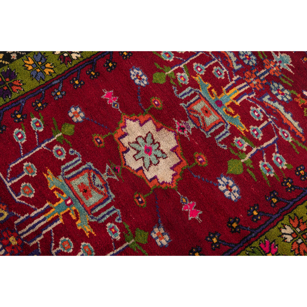 Glavan - (3'11" x 5'11") Oriental Turkish Rug