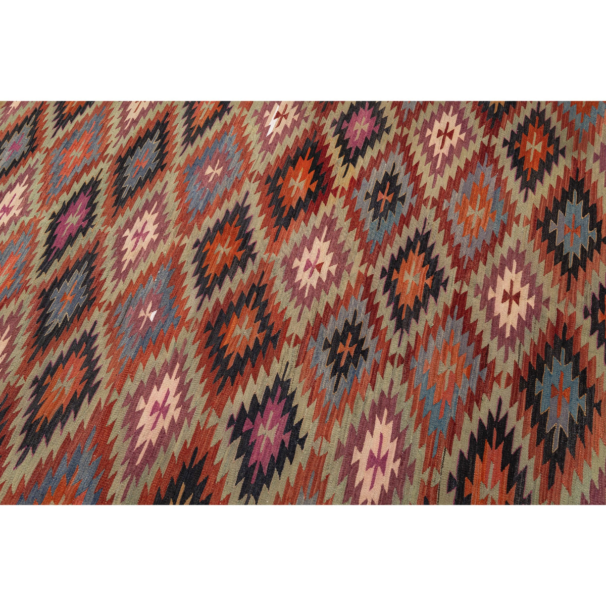 - (5'1'' x 10'4'') Vintage Turkish Kilim